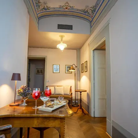 Palazzo Rocchi - Residenza D'epoca Bed and breakfast 3*