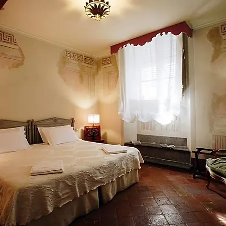Palazzo Rocchi - Residenza D'epoca Bed & Breakfast 4*