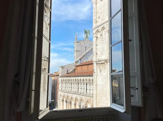 Palazzo Rocchi - Residenza D'epoca لوكا