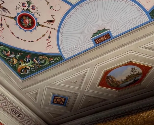 Palazzo Rocchi - Residenza D'epoca فندق مبيت وإفطار لوكا
