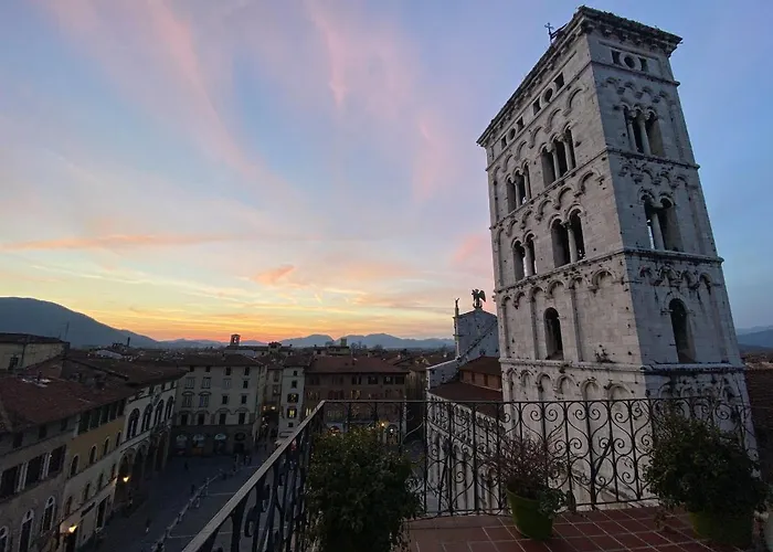 Palazzo Rocchi - Residenza D'epoca 4*