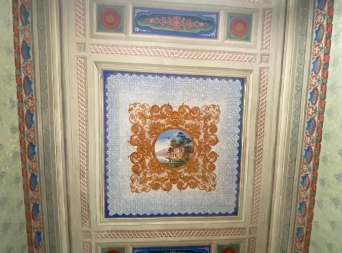Palazzo Rocchi - Residenza D'epoca 4*