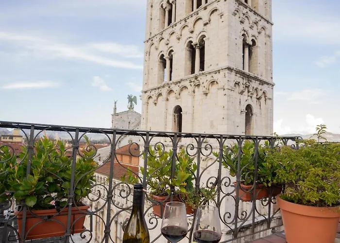 Palazzo Rocchi - Residenza D'epoca 4*