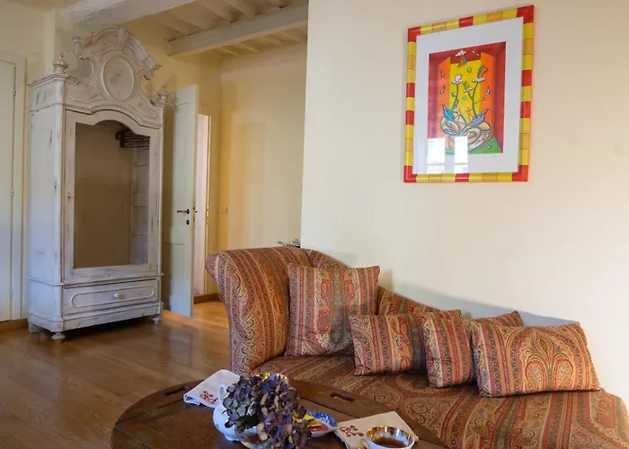 Palazzo Rocchi - Residenza D'epoca 4* لوكا
